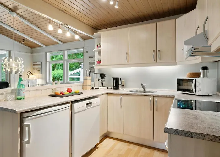 Ferienhaus Awesome In Glesborg With Wifi