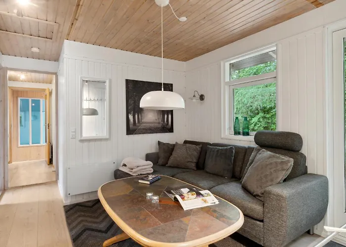 Ferienhaus Awesome In Glesborg With Wifi *
