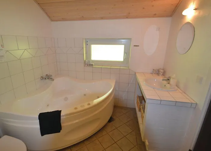 Awesome In Glesborg With Wifi Ferienhaus *